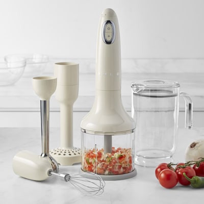گوشت کوب برقی اسمگ مدل SMEG HBF02CR